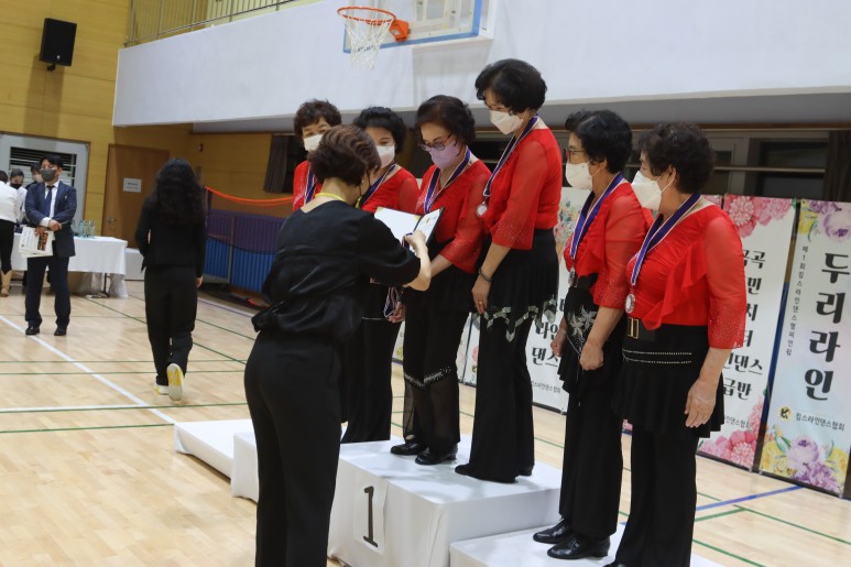 10883_copy_10894_1948697120_97KyJ6rN_2fd56638e08219413e089ee8c21f6eb3df46177a.jpg 이미지크게보기