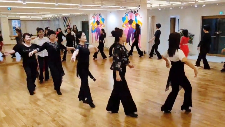 /user/k/kimslinedance/editor/2505/0f81cc9cf05e8b90424967ea91c10f27_1748582221_6932.jpg 이미지크게보기
