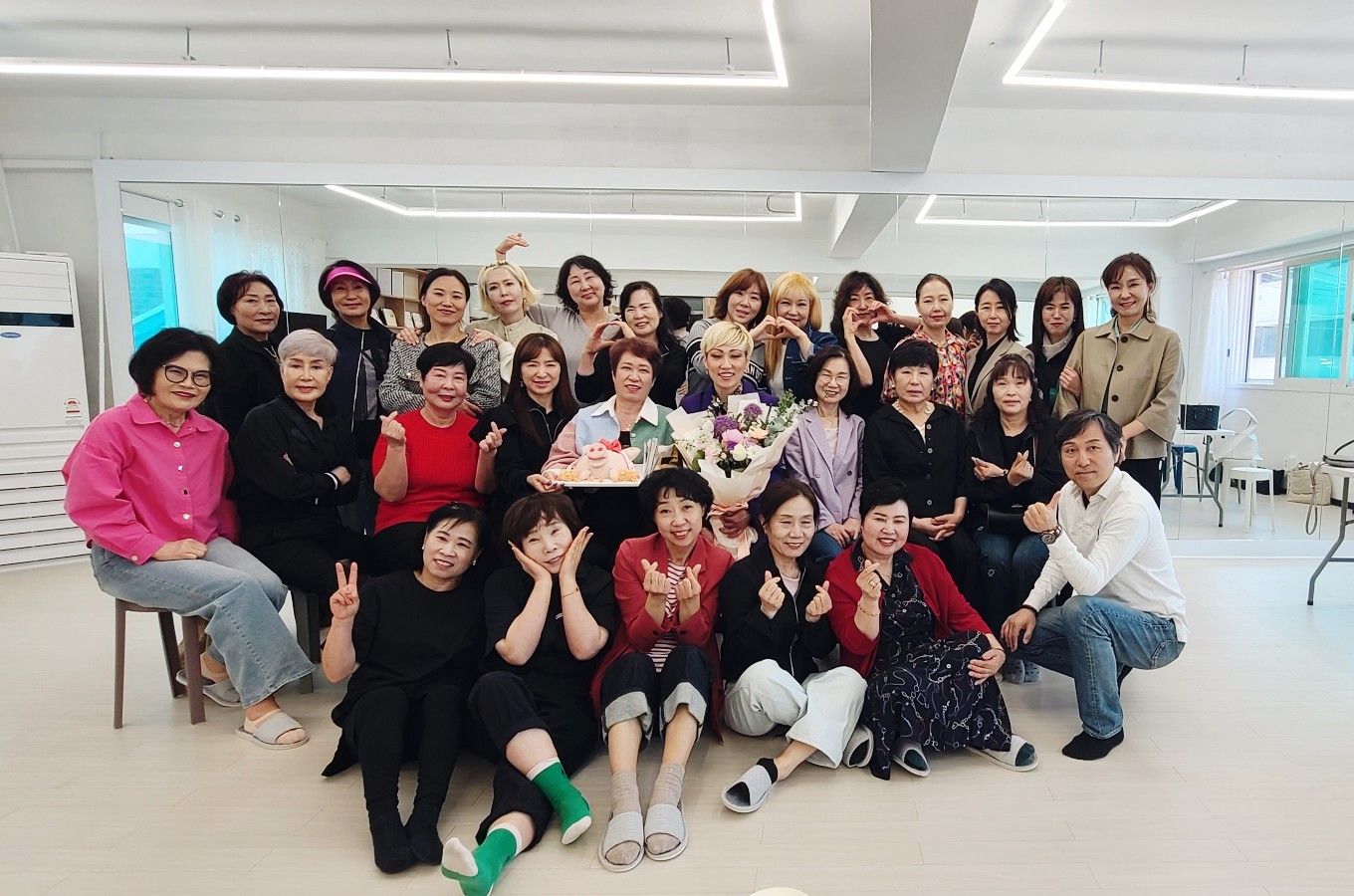 /user/k/kimslinedance/editor/2505/0f81cc9cf05e8b90424967ea91c10f27_1748583276_2837.jpg 이미지크게보기