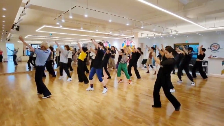 /user/k/kimslinedance/editor/2507/a062ce01e08a2efee20380c67ca6e830_1752018458_9246.jpg 이미지크게보기