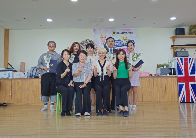 /user/k/kimslinedance/editor/2507/a062ce01e08a2efee20380c67ca6e830_1752019380_5909.jpg 이미지크게보기